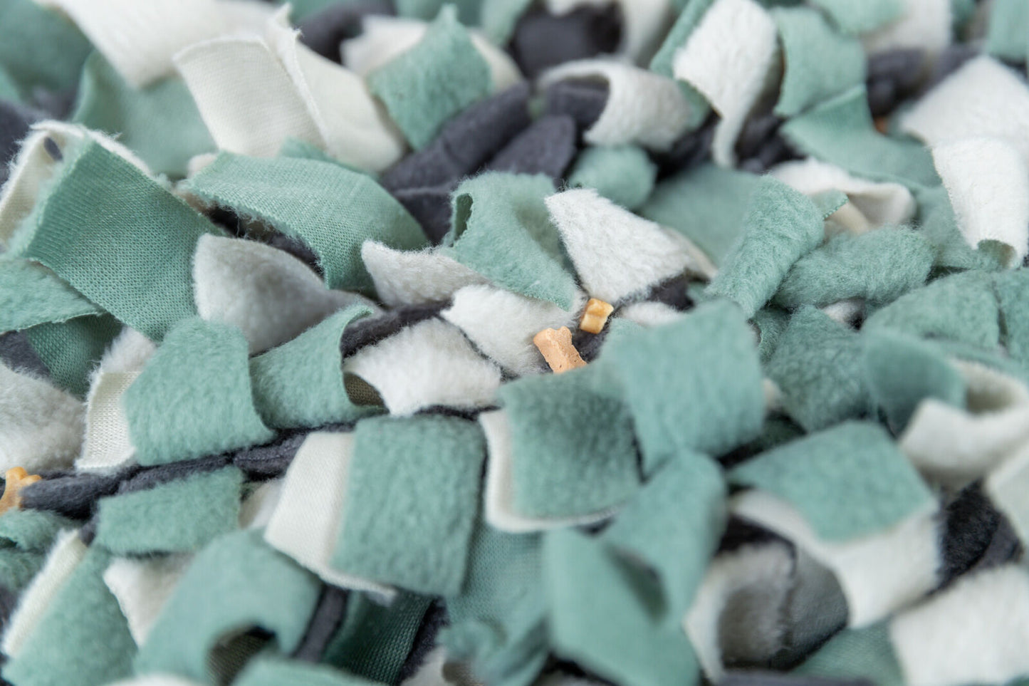 Trixie Sniffle Mat - килимче за лакомства 50 / 34 см