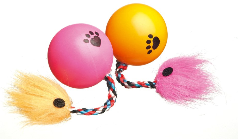 Camon Ball and Rope Cat Toy - топче с пера 3,5 см, 1 бр