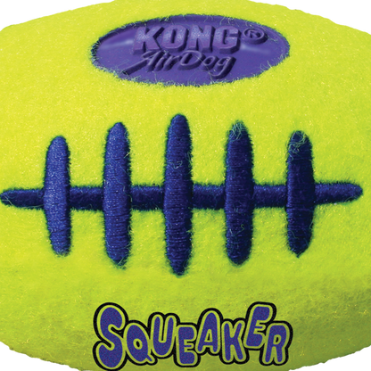 KONG AirDog Squeaker Football - играчка с пищялка за кучета