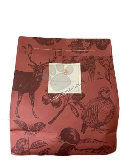 Essential Gift Box - подаръчна коледна торба с 10 вида вкусни лакомства в индивидуална опаковка