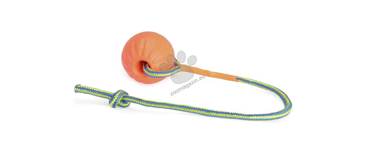 Camon Eva Ball with Rope - гумена топка с въже за дърпане