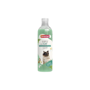 Beaphar Macadamia and Aloe Cat Shampoo - шмапоан за котки с макадамия и алое вера 250 мл.