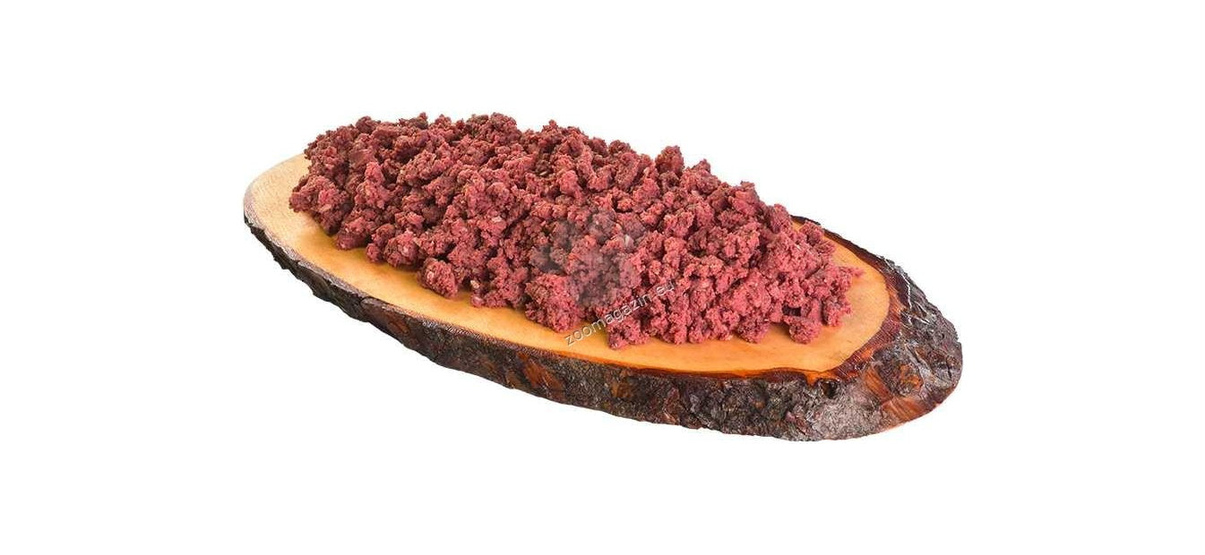 Carnilove Dog Pouch Pate Venison with Strawberry Leaves - пауч за кучета с еленско месо и ягодови листа 300 гр